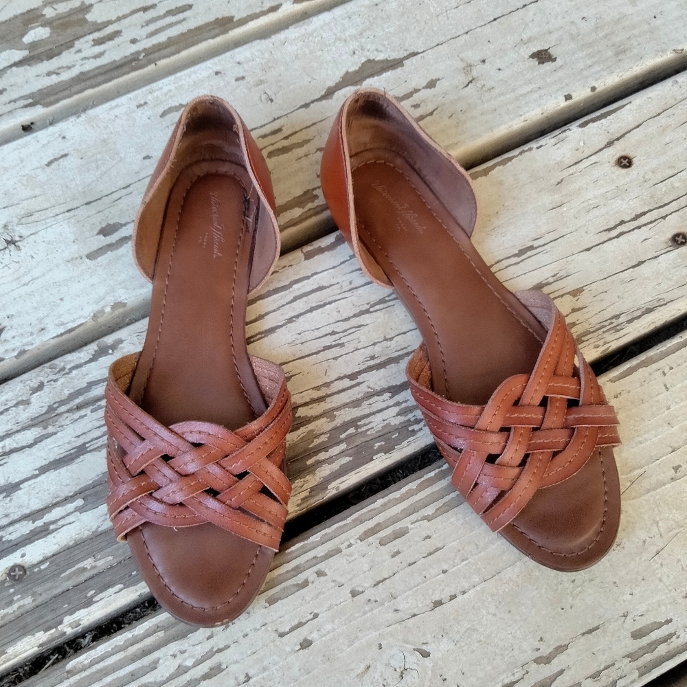 Target Universal Thread Sandals Sz 8